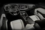Dodge Challenger SXT 2015 года